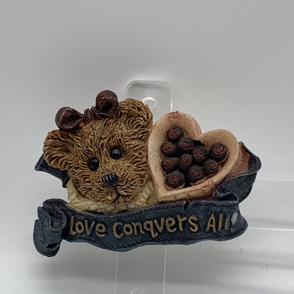 Vintage Boyd's Bears Love Conquers All Brooch Pin Valentine's Day